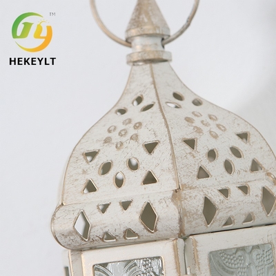 집과 결혼하기 위한 철 매달리는 글라스 모로코 사람 유대교의 의식에 쓰이는 촛대 작업등