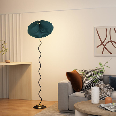방을 하기 위한 창조적 현대 직물 미니멀리즘 스탠드 램프